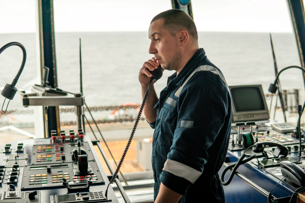 5 Basic Marine Safety Tips For Any Vessel